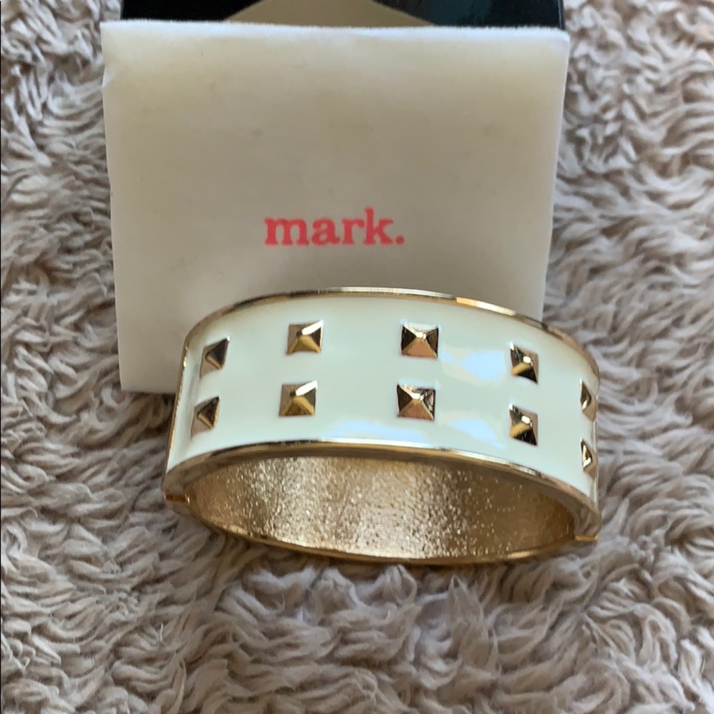 White Avon Mark. Bracelet
